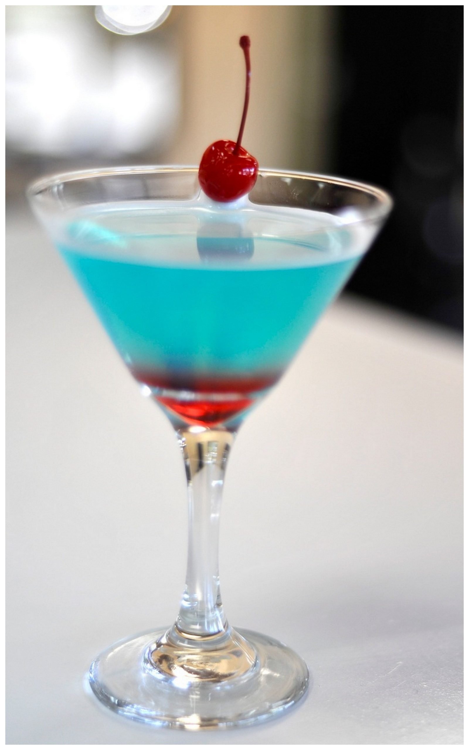 Blue Curacao And Vodka Cocktails. Recipes of cocktails &  drinks