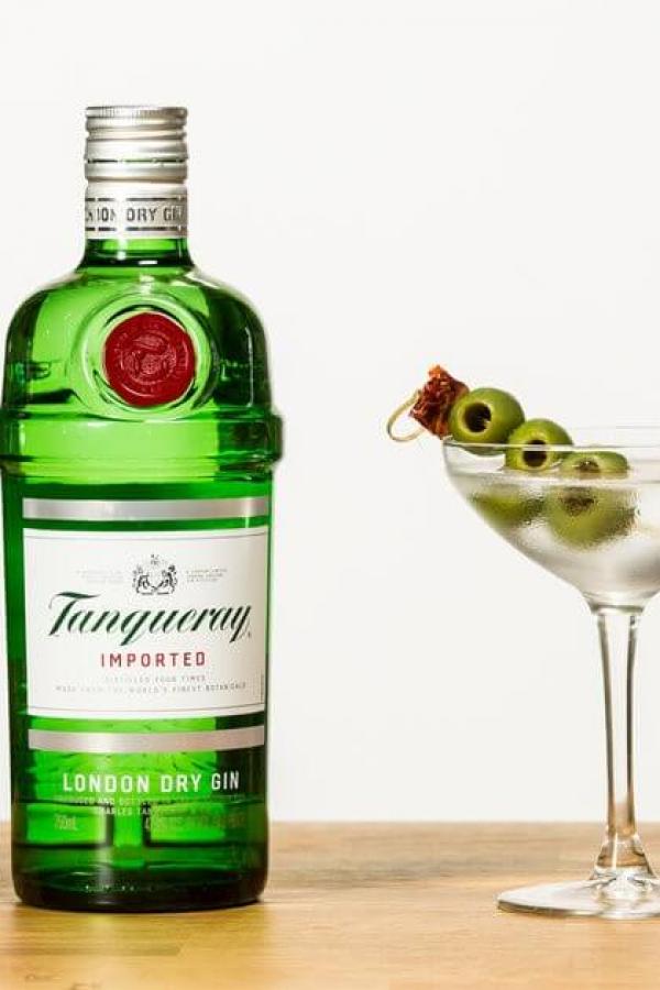 Cocktails To Prove That Tanqueray And Summer Are Soulmates ...