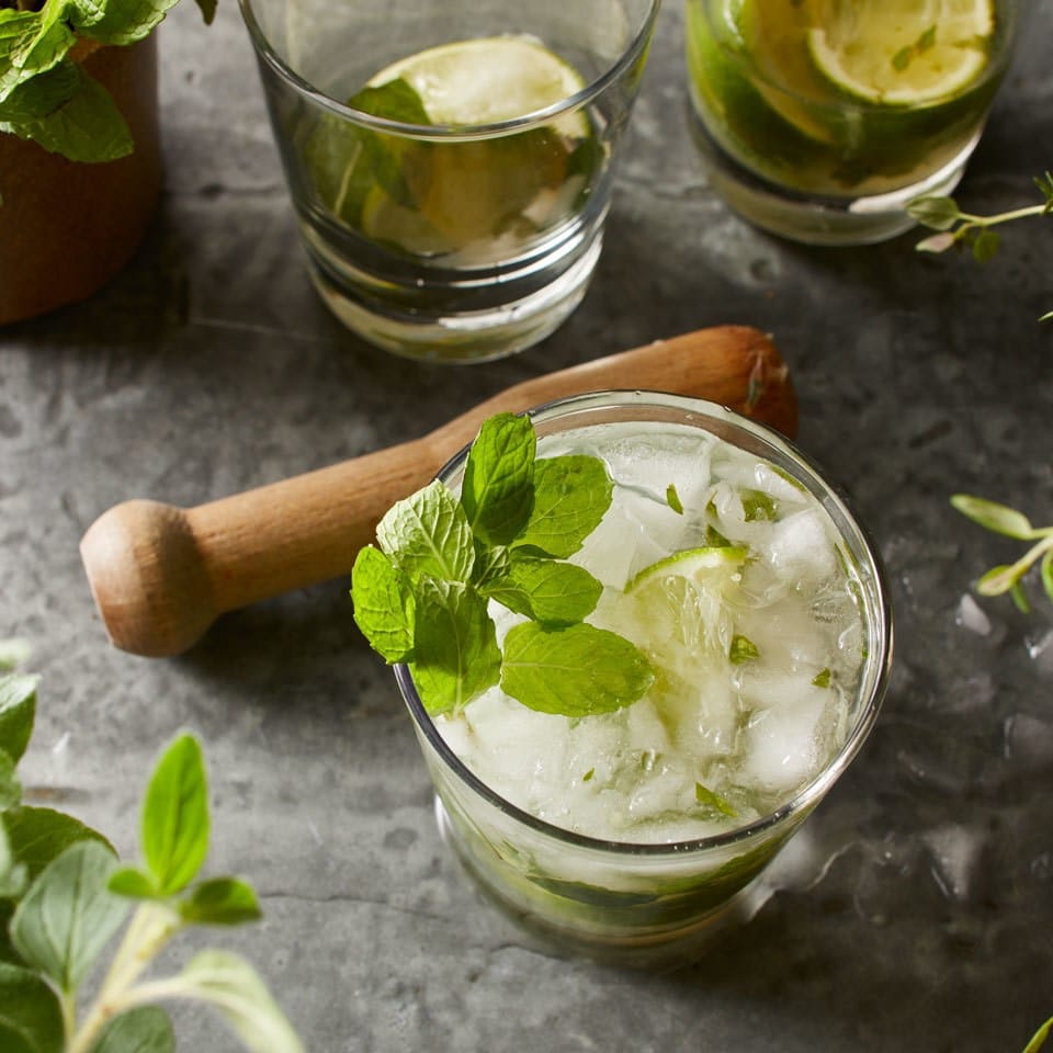 Fresh Mint Mojito Cocktail Recipe