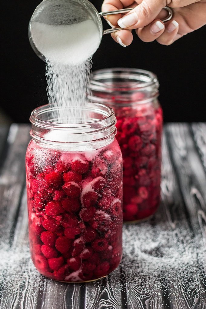 Homemade Raspberry Liqueur (Raspberry Vodka) ~ Cooks with ...
