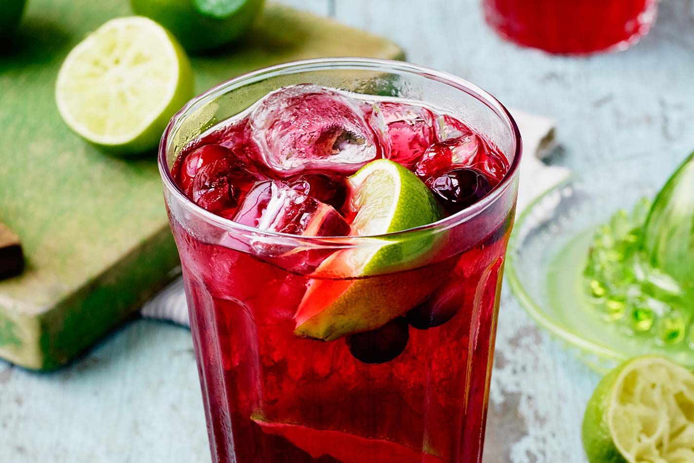 Smirnoff Vodka and Cranberry Juice Cocktail Drink Recipe
