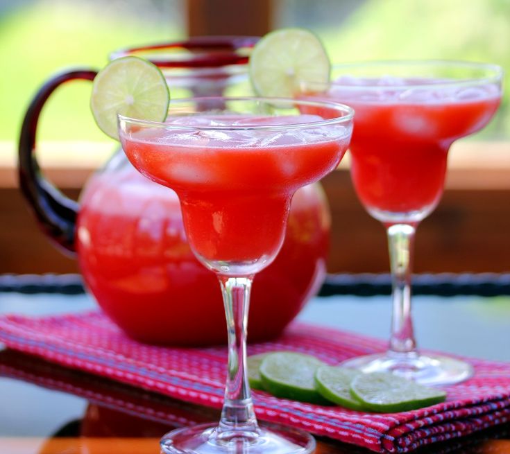 The Perfect Strawberry Margarita (Cocktail or Mocktail)